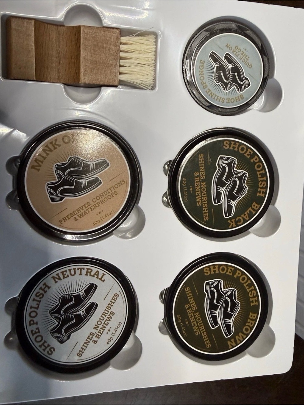 (New) 12 piece Men's Shoe Polish and Care Kit - Brown & Black Shoe Polish Set - Picture 2 of 8